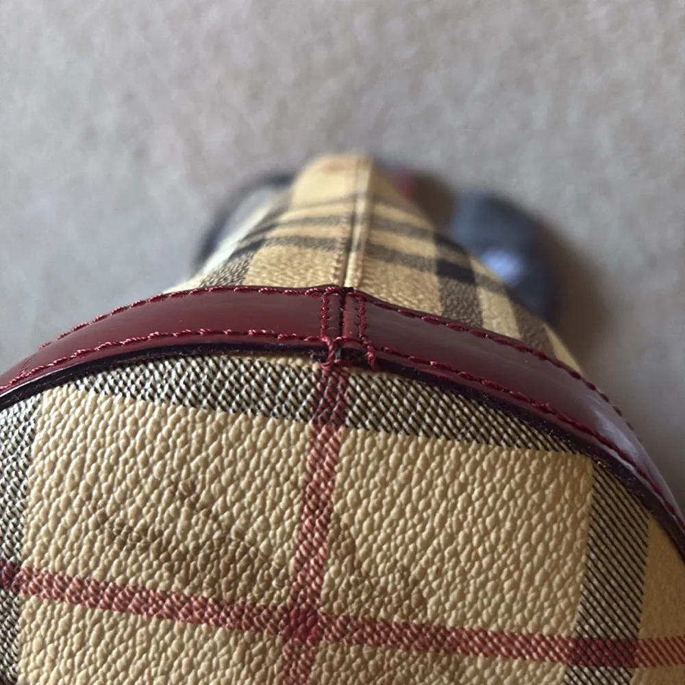 Burberry Haywood EUC Vintage Bucket Monogram Plaid Women's Tote - Picture 6 of 11